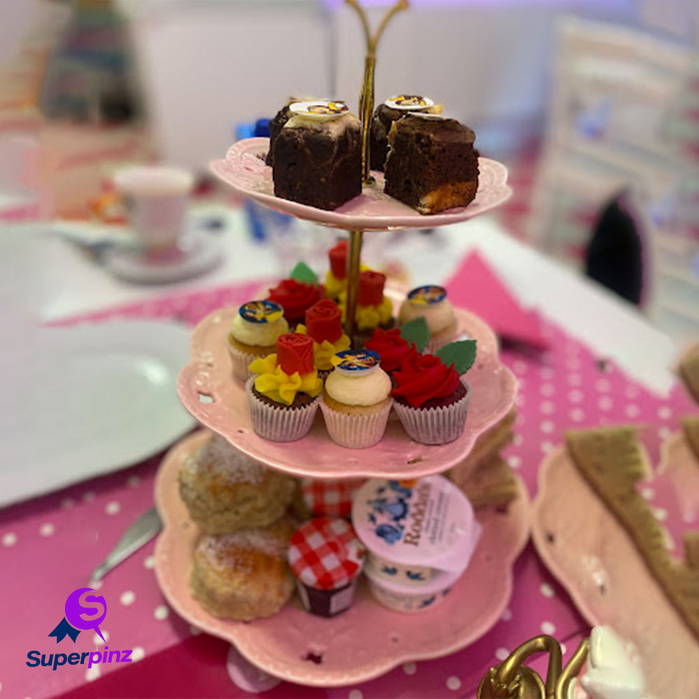 Hey Little Cup Cake Shop