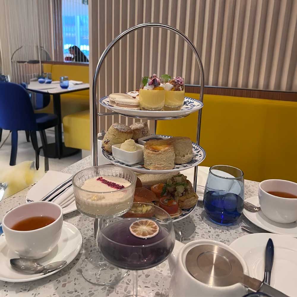 Holts Café